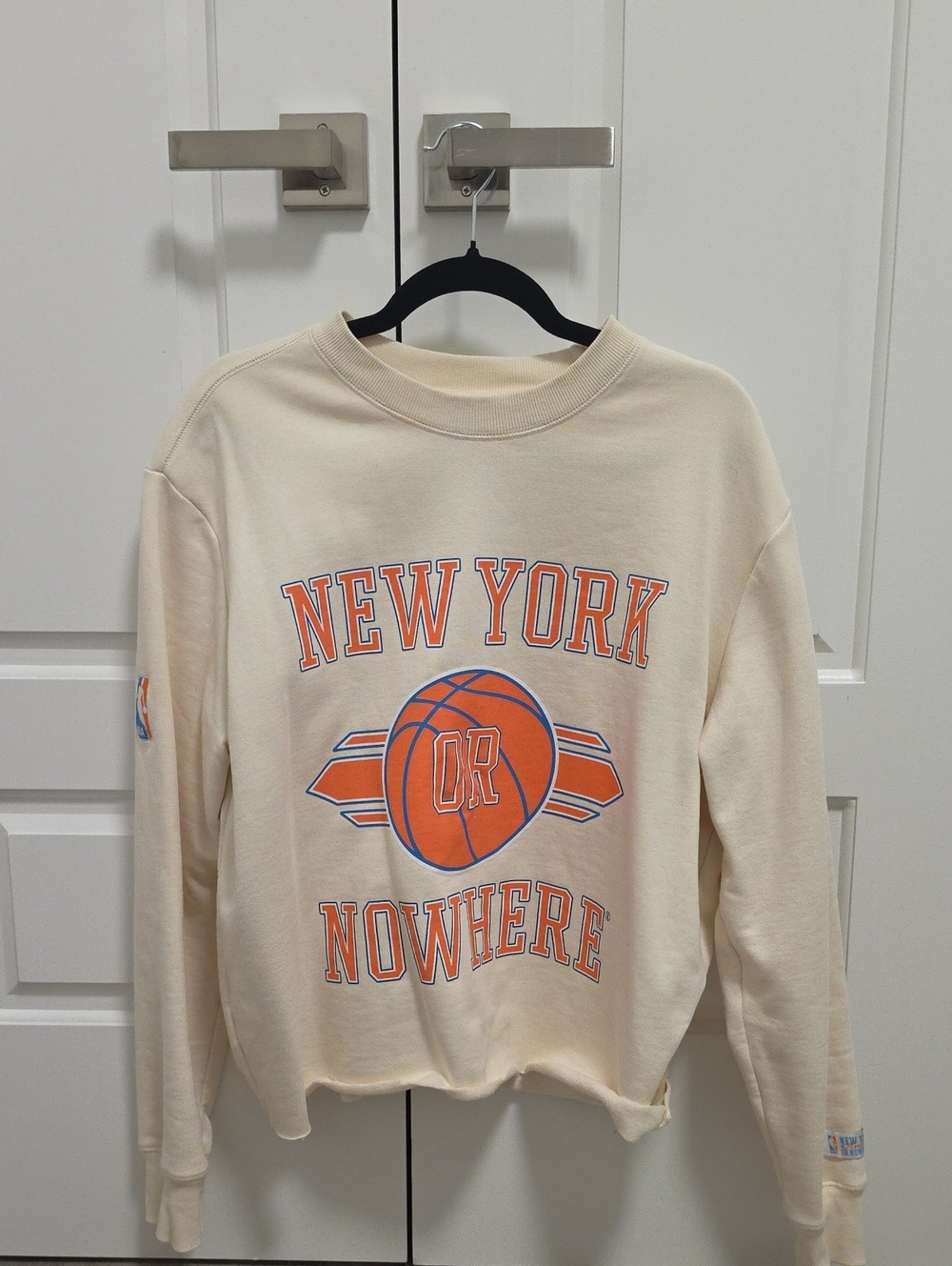 Cropped New York or Nowhere Knicks Sweatshirt